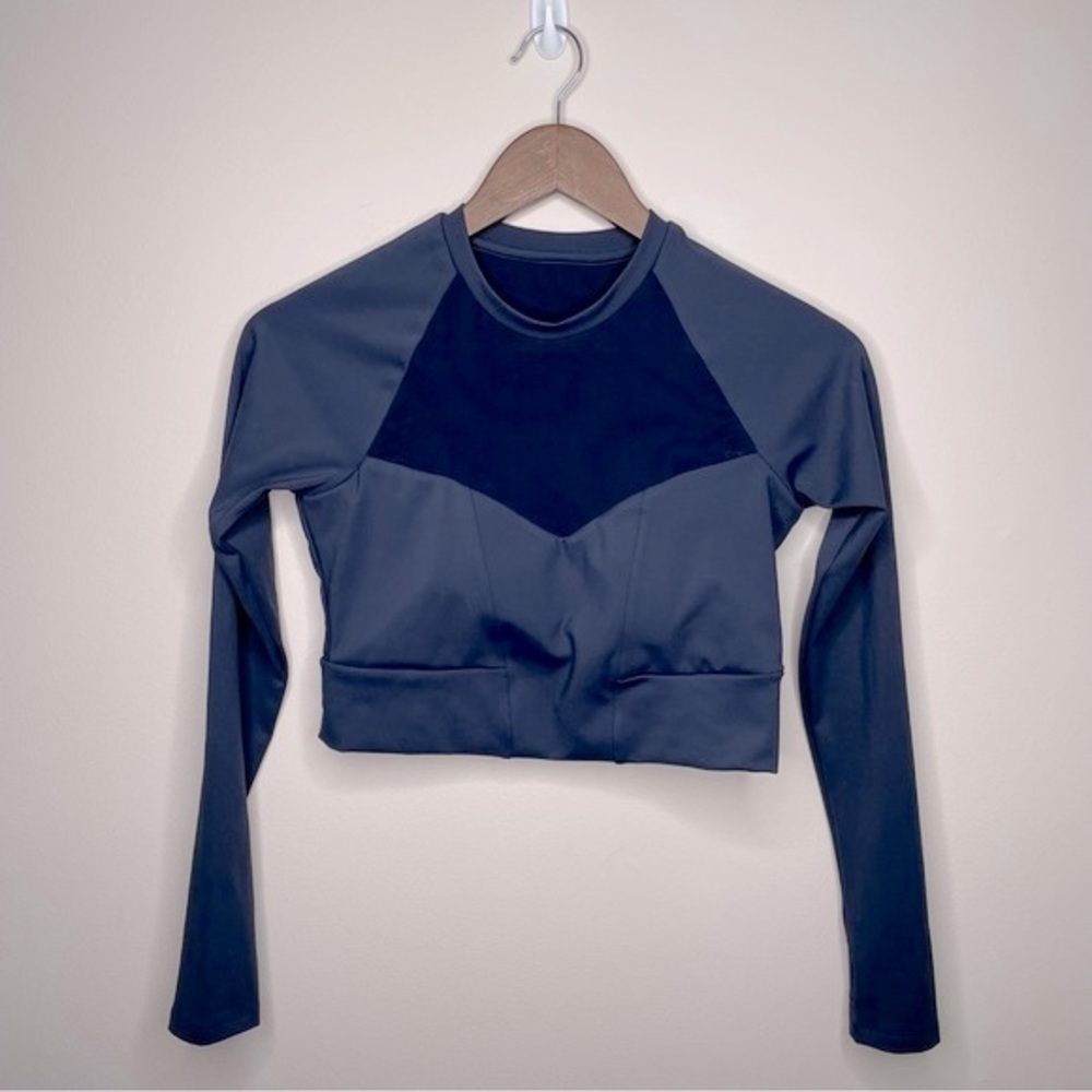 Contour Fitted Cropped Dance Top Mesh Accent Long Sleeve Navy Blue Medium